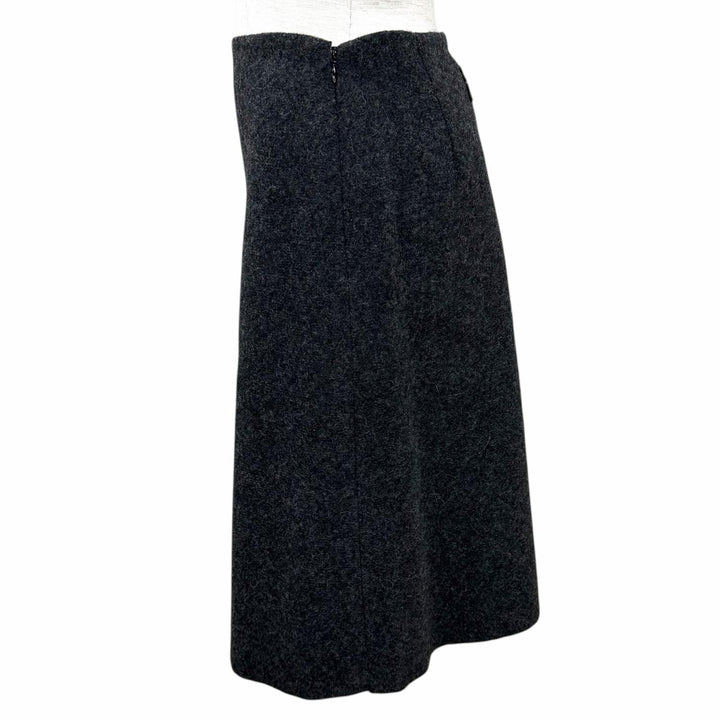 Excellent MIUMIU skirt Trapezoid shape with logo patch Dark gray wool 38 MG2558