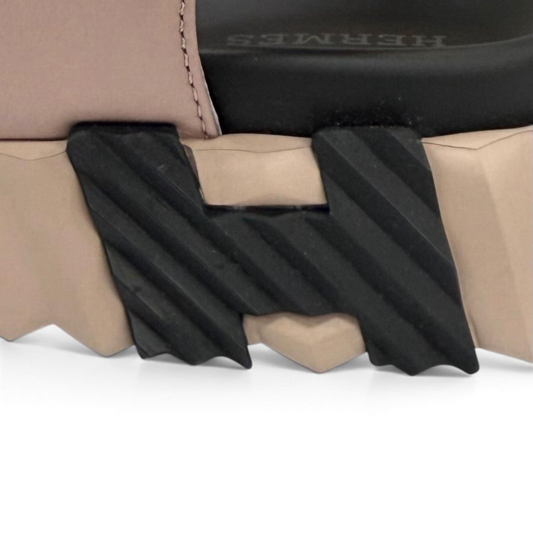 Pristine HERMES Sandals Junior H-Design Velcro Leather Pink leather Women IT 38