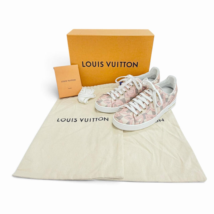 Pristine LOUIS VUITTON Low cut sneakers Damier Azul Tai Sienne IT 36
