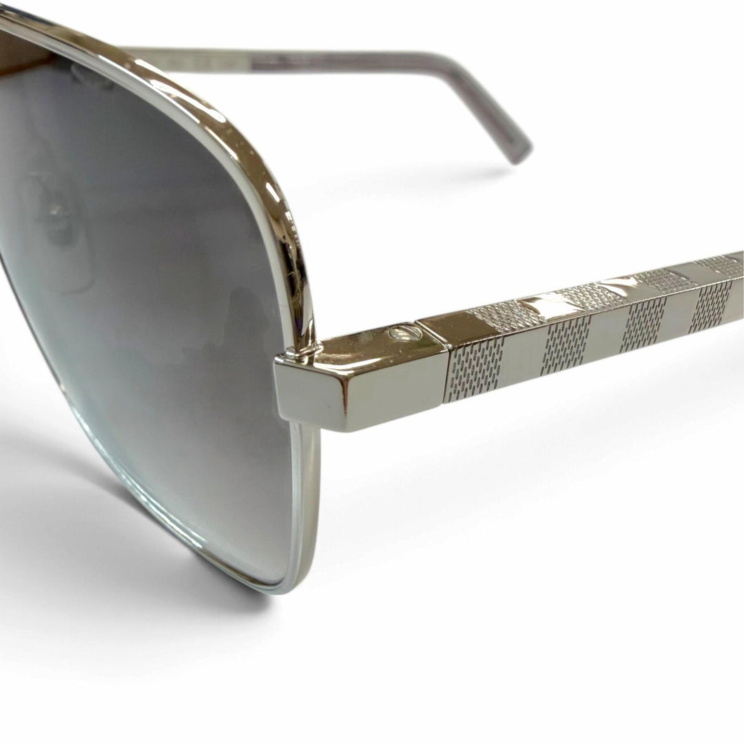 Excellent LOUIS VUITTON sunglasses Damier Sunglasses Attitude Silver Z0644E