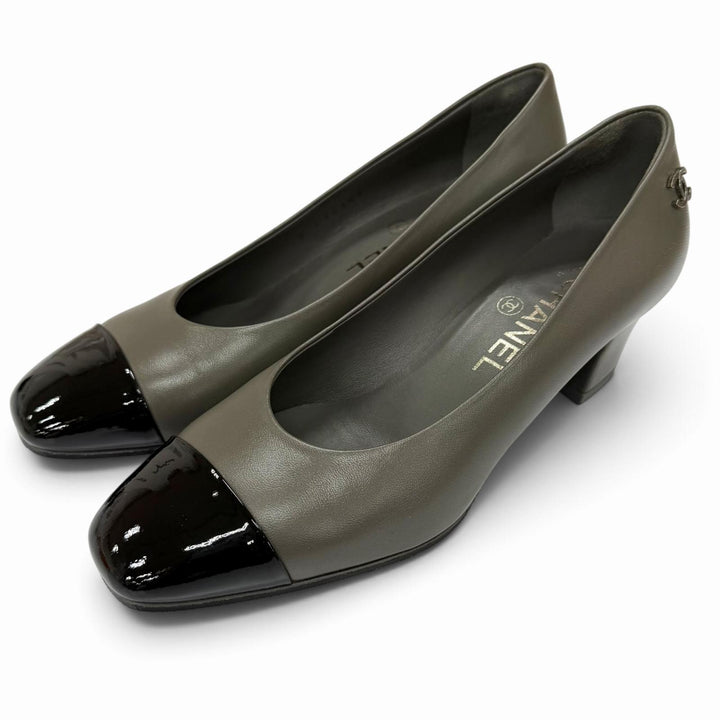 Excellent CHANEL pumps COCO Mark patent leather chunky heel 35.5 G36397