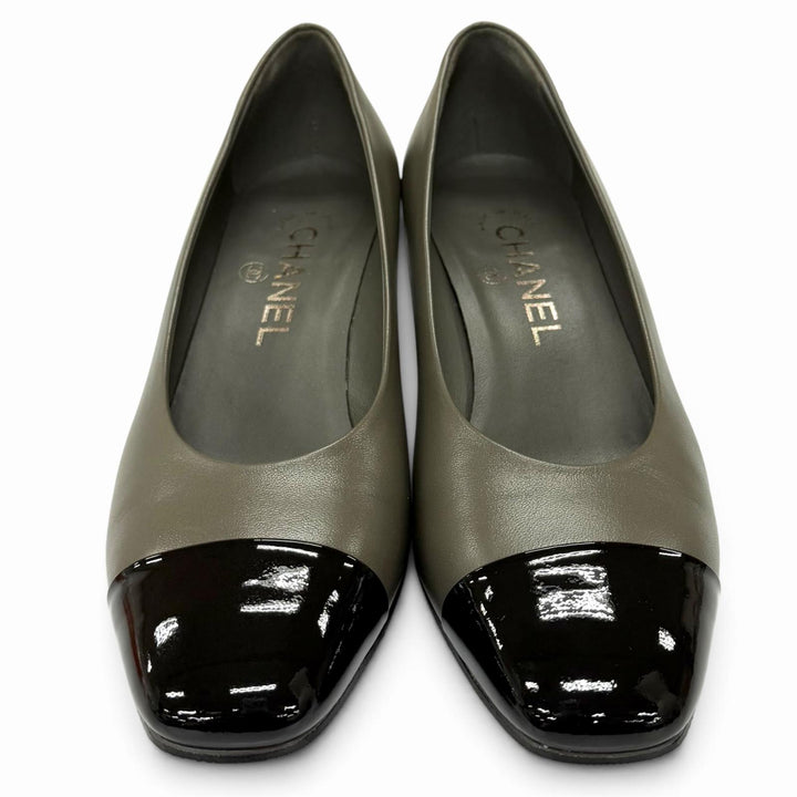 Excellent CHANEL pumps COCO Mark patent leather chunky heel 35.5 G36397