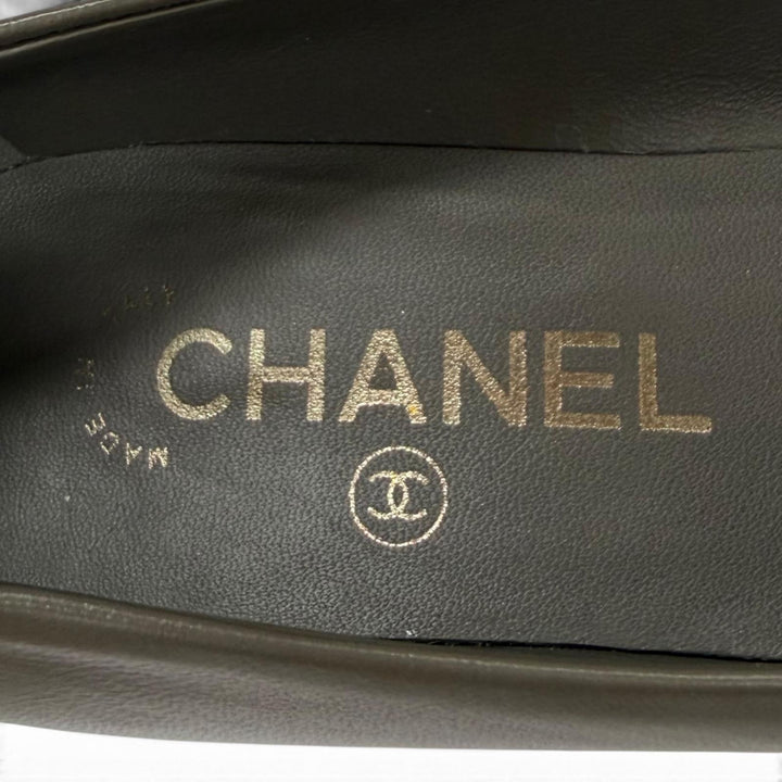 Excellent CHANEL pumps COCO Mark patent leather chunky heel 35.5 G36397