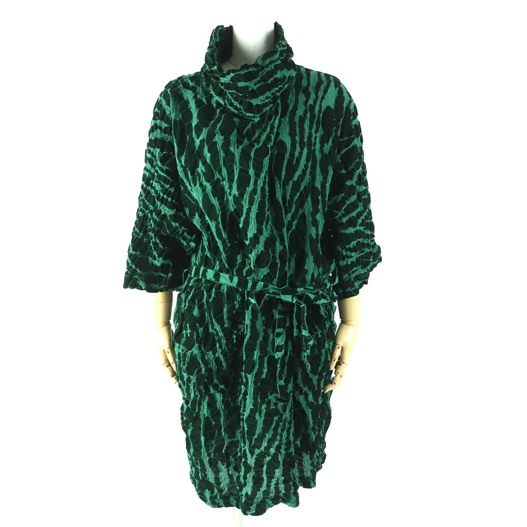 Excellent me ISSEY MIYAKE one piece Belted, velvet inserts, high neck