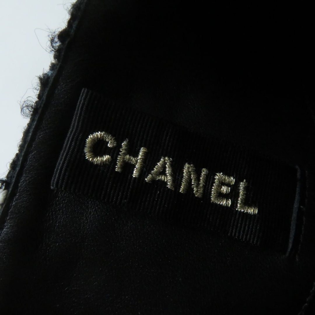 Discounted 
 Great CHANEL boots black leather Women 35.5
