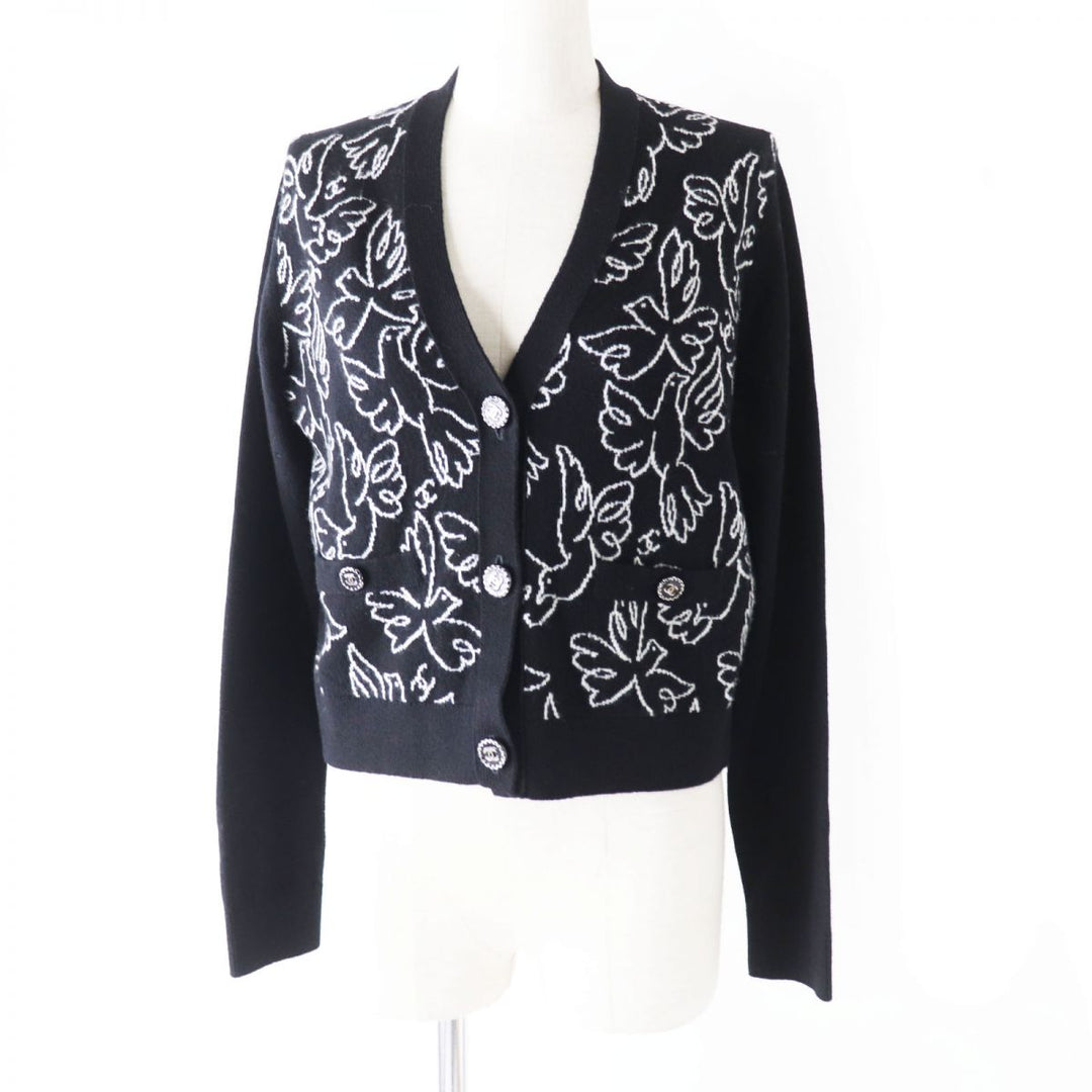 Discounted 
 Pristine CHANEL knit Black x White (Tricolor Pattern) cashmere Women 40