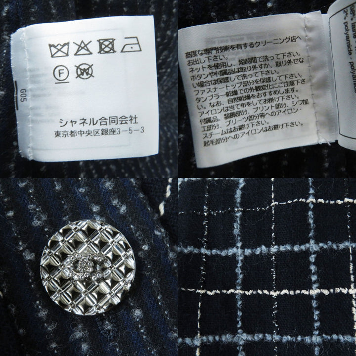 Discounted 
 Excellent CHANEL coat Navy wool Women 36