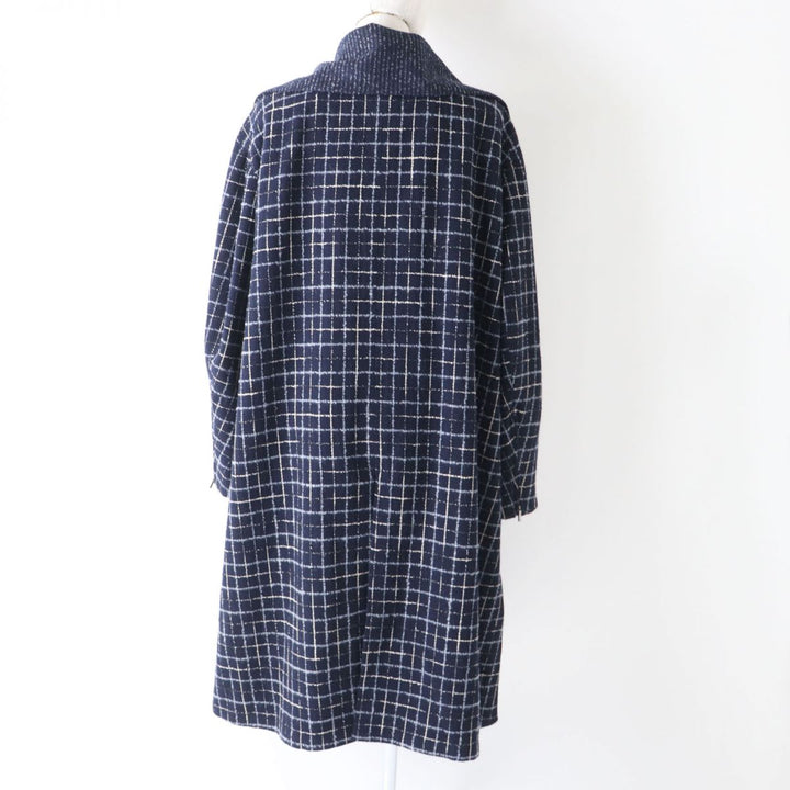 Discounted 
 Excellent CHANEL coat Navy wool Women 36