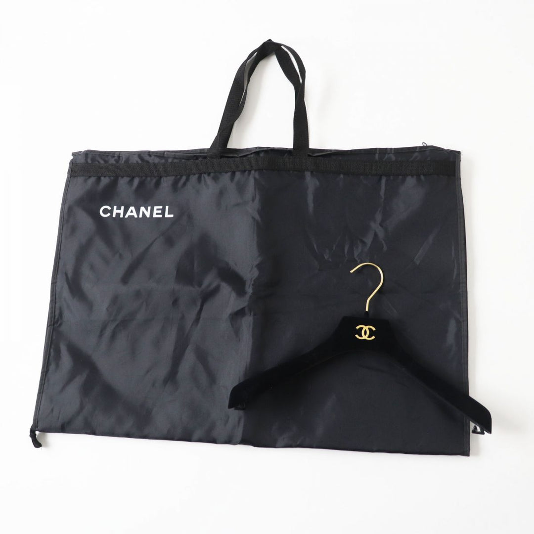 Discounted 
 Excellent CHANEL coat Navy wool Women 36